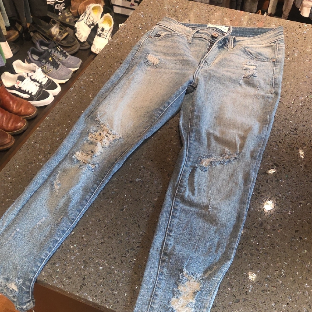 KANCAN DISTRESSED SKINNY JEANS
